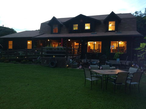 Harmony Hill Bed And Breakfast - LBG 37