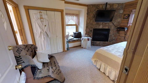 Harmony Hill Bed And Breakfast - LBG 40