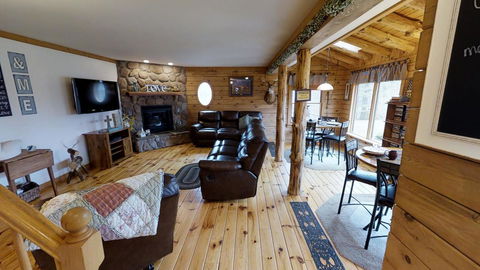 Harmony Hill Bed And Breakfast - LBG 20