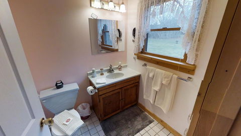 Harmony Hill Bed And Breakfast - LBG 38