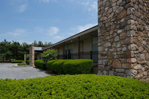 Luray Caverns Motels - LBG 0