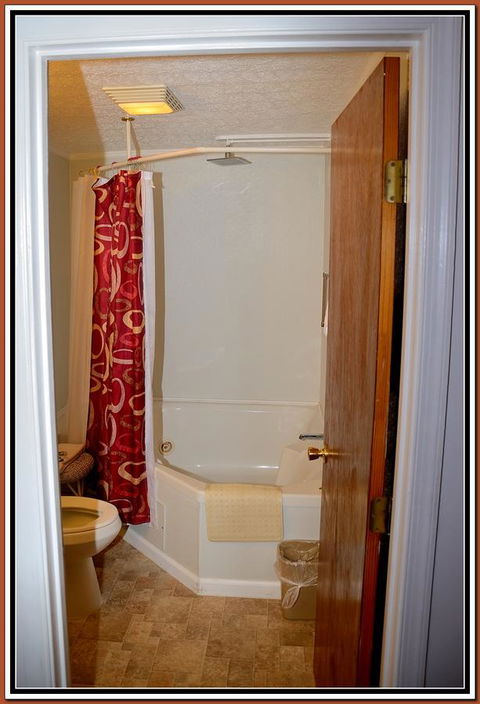 The Cardinal Inn - LBG 36