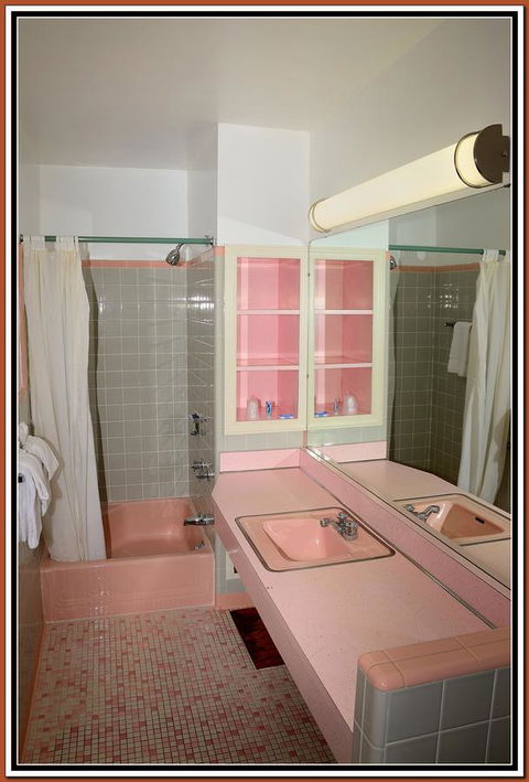 The Cardinal Inn - LBG 11