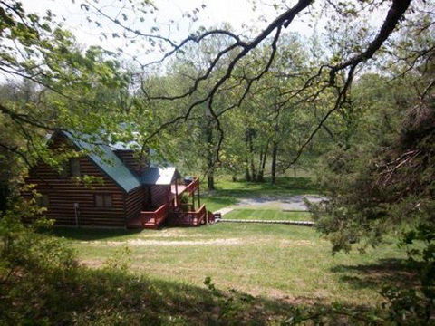 A Papa Bears River Cabin - LBG 22