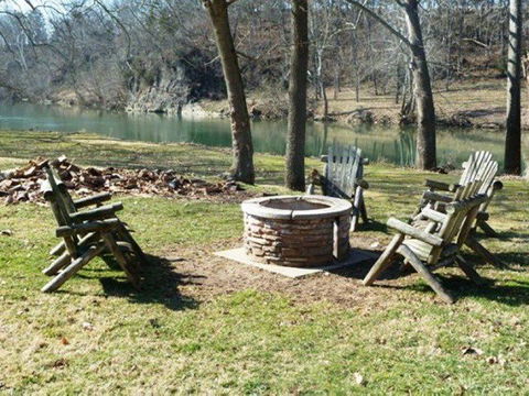 A Papa Bears River Cabin - LBG 11