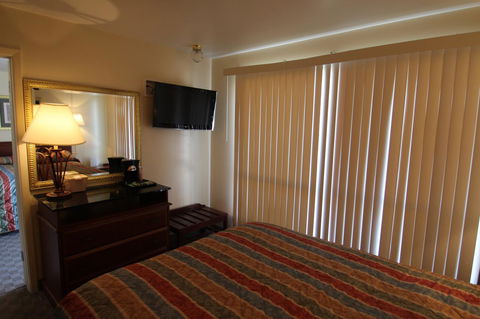 Trails End Motel Sheridan - LBG 16