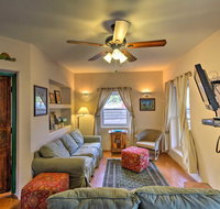 'Esperanza' - Quaint Tucson Home with Hot Tub and Patio