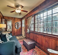 'Pen Park Cottage' with Deck 15 Mins to UVA Campus