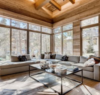 1-184 West Meadow Drive