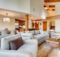 1-385 Gore Creek Dr. Vorlaufer 303