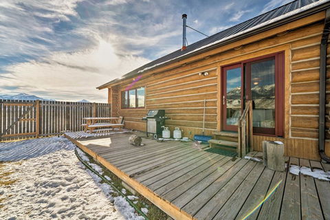 10-Acre Yellowstone Cabin With Stunning Mtn View - LBG 1