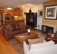 100 Dean St E 2B