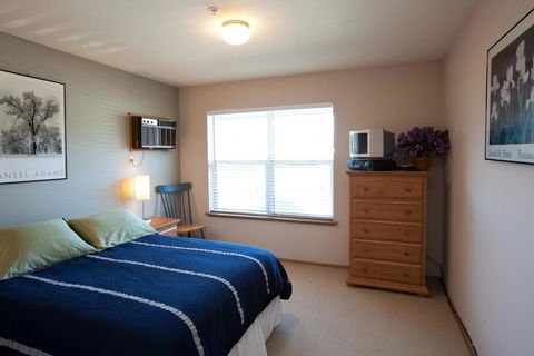 13 Lodge-River View-AC-2BR/2BA - LBG 1