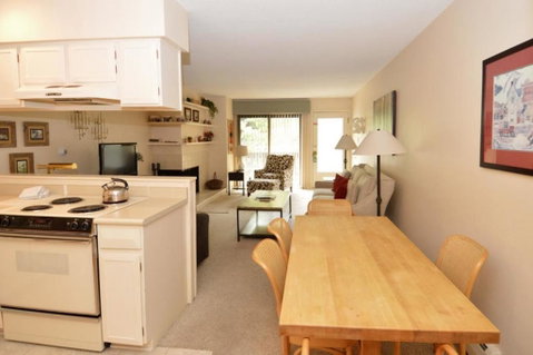 210 Cooper Unit 2D - LBG 1