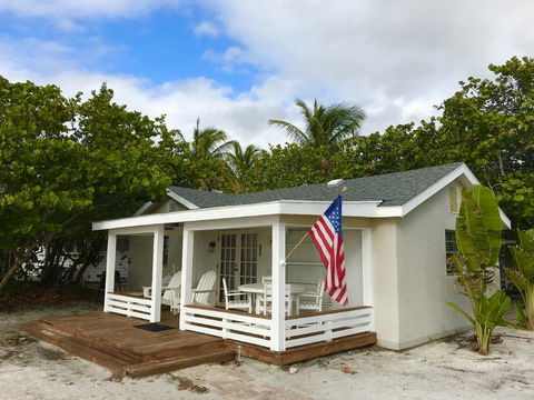 3003 Ave F - West Home - LBG 0