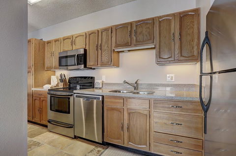 303D Dillon Bay Condo Condo - LBG 3