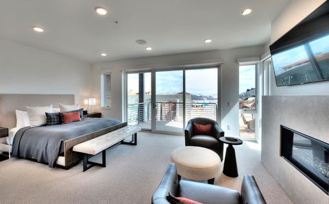 3Br/3Ba Modern Residence In Canyons Village Condo - LBG 0