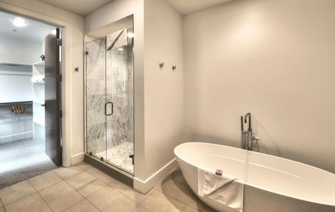 3Br/3Ba Modern Residence In Canyons Village Condo - LBG 2