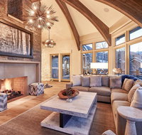 670 Moore Dr Home