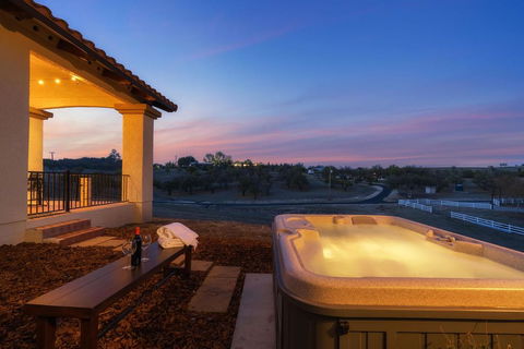 Adelaide By AvantStay - LBG 0