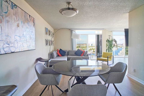 Artistic Penthouse Style In Venice Beach Marina Del Rey CA - LBG 0