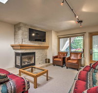 Aspen Condo with Balcony Walk to Shuttle and Gondola
