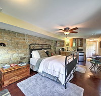 Augusta Studio at Halcyon Spa Bed and Breakfast
