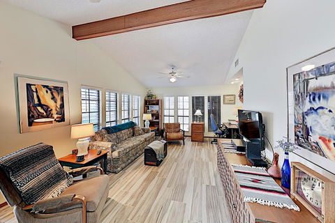 Bayside Getaway: Pools, Tennis, Golf, Private Dock Home - LBG 1