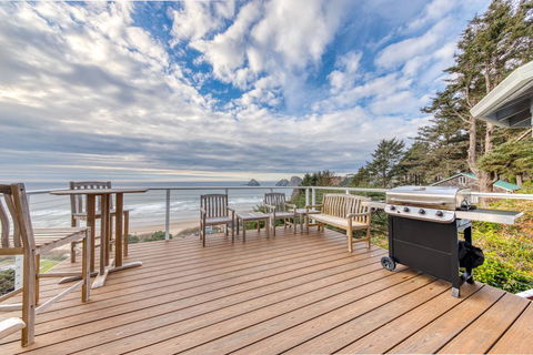 Berni's Ocean View Castle - Home Sweet Homestead - LBG 0