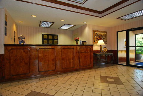 Best Western Lindale Inn - LBG 1