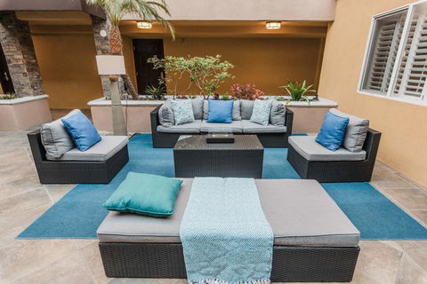 Best Western Plus Manhattan Beach Hotel - LBG 3