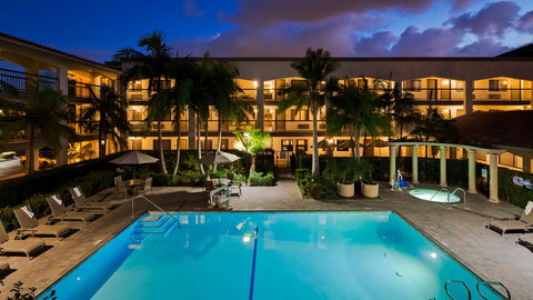 Best Western Plus Orange County Airport North - LBG 3