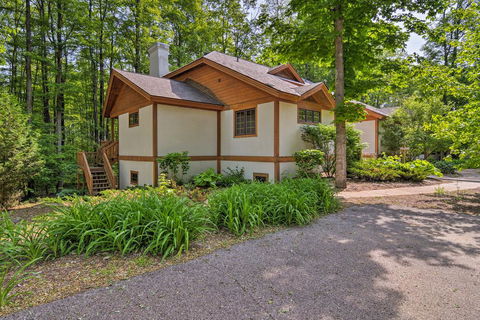 Boyne Falls Home - Walk To Ski Resort & Fairways! - LBG 1