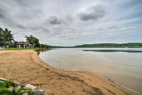 Boyne Falls Home - Walk To Ski Resort & Fairways! - LBG 2