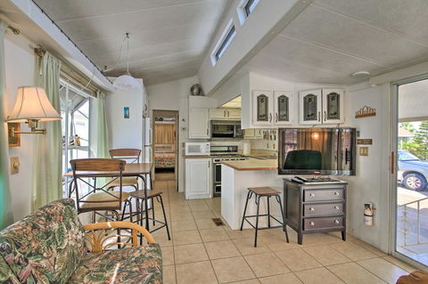 Canalfront Port Isabel Escape With Boat Dock! - LBG 2