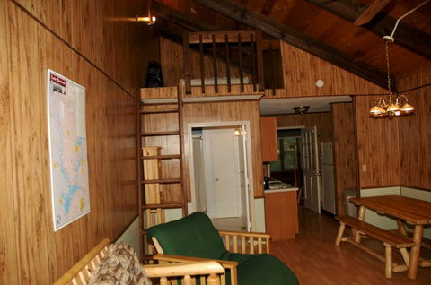 Carolina Landing Camping Resort Deluxe Cabin 6 - LBG 2