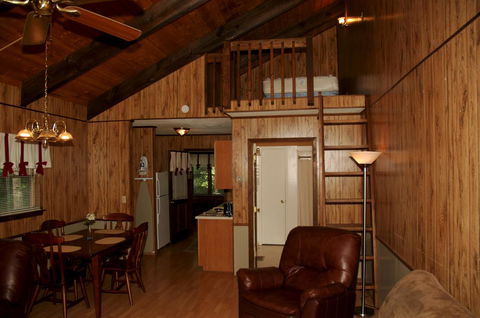 Carolina Landing Camping Resort Luxury Cabin 8 - LBG 3