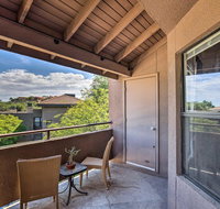Catalina Foothills Apt with Mtn View and Community Pool