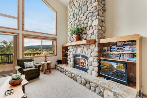 Cedar Lane Getaway - LBG 2