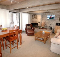 Chateau Eau Claire Unit 8