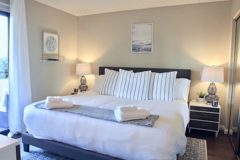 CHOC & St Joseph's Hospital Adjacent - HiSpeed WIFI - LBG 0