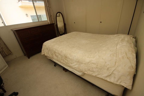 Clean, Kind And Peaceful - LBG 1