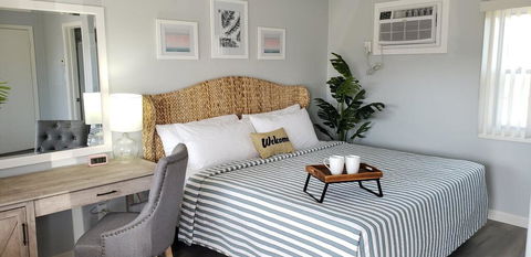 Coastal Inn - LBG 0