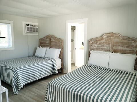 Coastal Inn - LBG 2