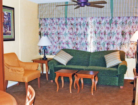 Comfortable Resort Condos In Lehigh Acres, Florida - LBG 1