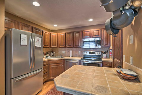 Cozy Big Sky Ski Nook Less Than 1 Mi From The Resort! - LBG 1