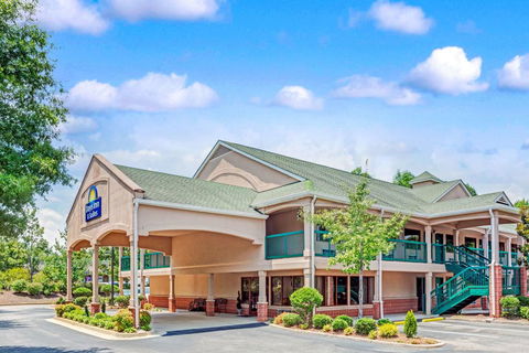Days Inn & Suites By Wyndham Peachtree City - LBG 0