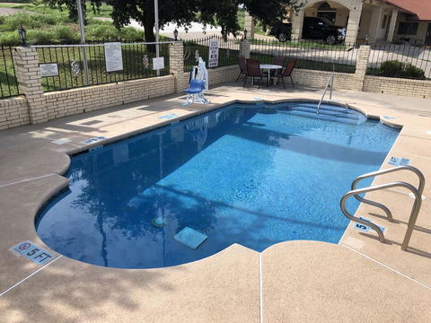 Falcon Executive Inn - LBG 3