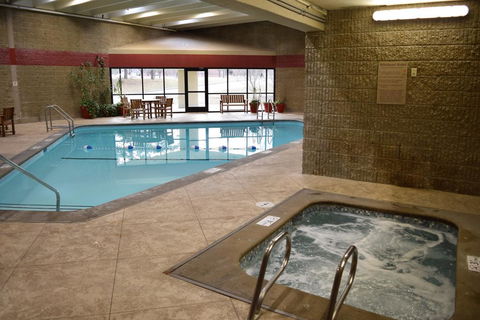 Gateway Hotel And Conference Center - LBG 2