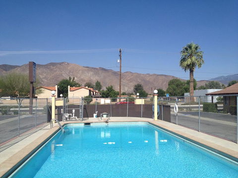 Hacienda Motel - LBG 0